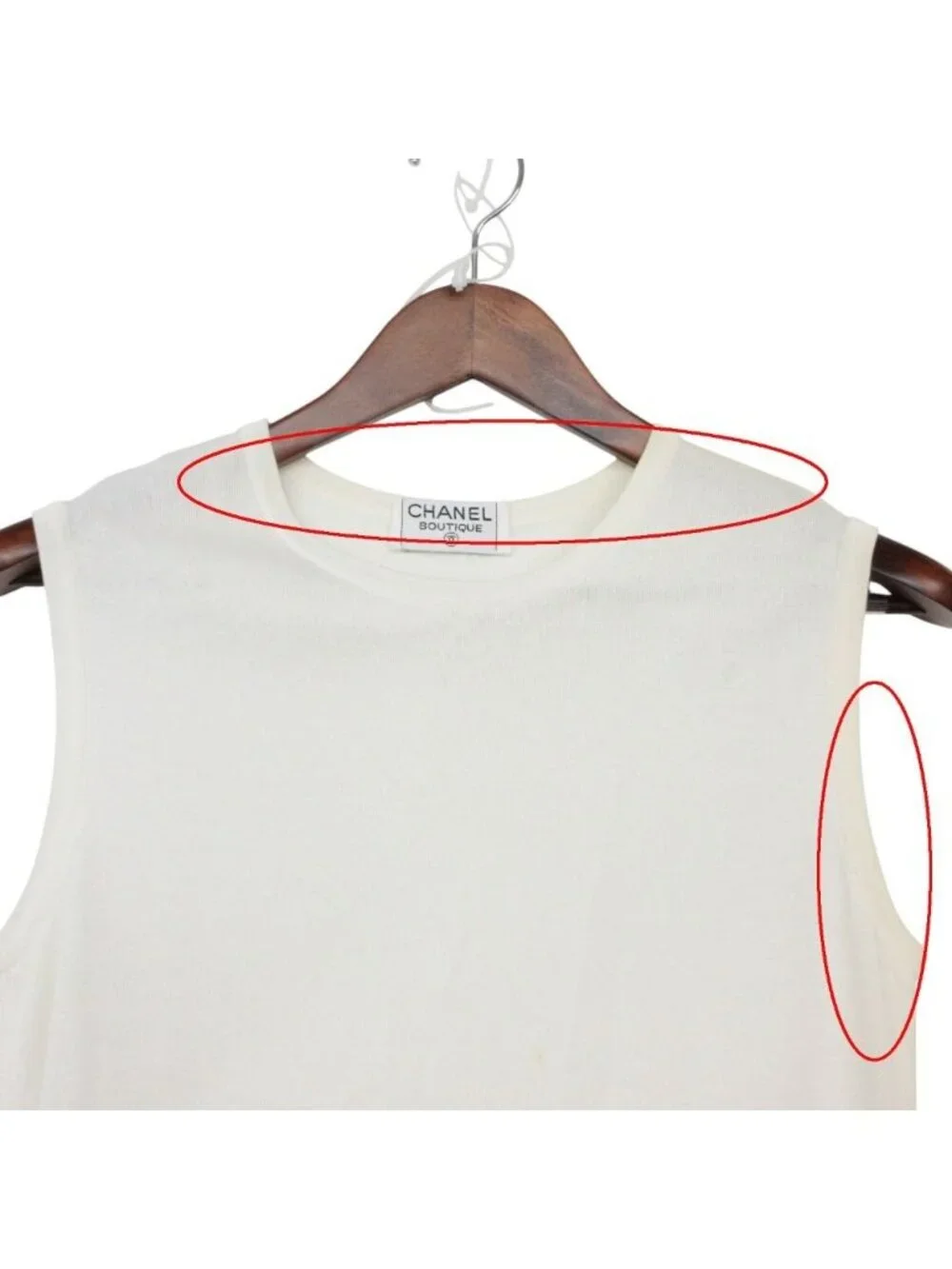 Chanel Knit Bag CC Logo Embroidery Sleeveless Pullover Lightweight Top White